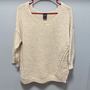 New Gap knitted sweater 3/4 sleeve